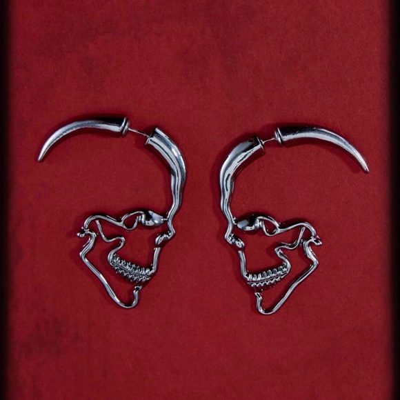 Any 4/$25! Gunmetal Skull Studs w/Push-on Jacket Backs Earrings - Picture 2 of 7